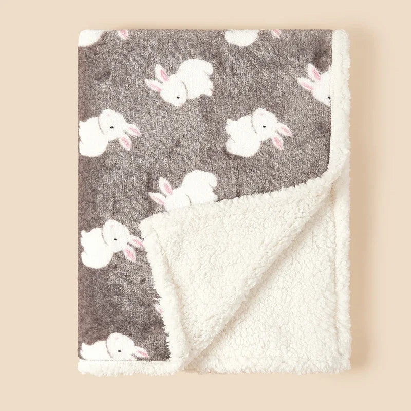 couverture bébé polaire moelleux lapin blanc fond gris