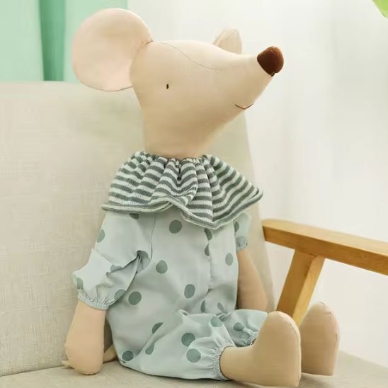 doudou bebe souris beige assis fauteuil habit vert pois collet ligné