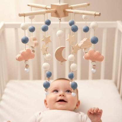 mobile bébé spatial gros plan planètes lune astronaute fusée