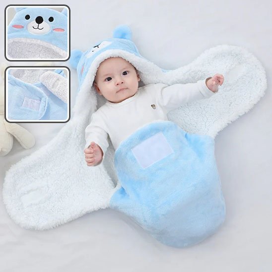 nid d'ange bleu blanc ours tête bébé éveillé peluche lapin à côté