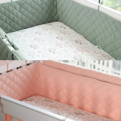 tour de lit bébé rose vert damassé berceau blanc
