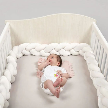 tresse de lit simple blanche enfant couché berceau blanc chambre